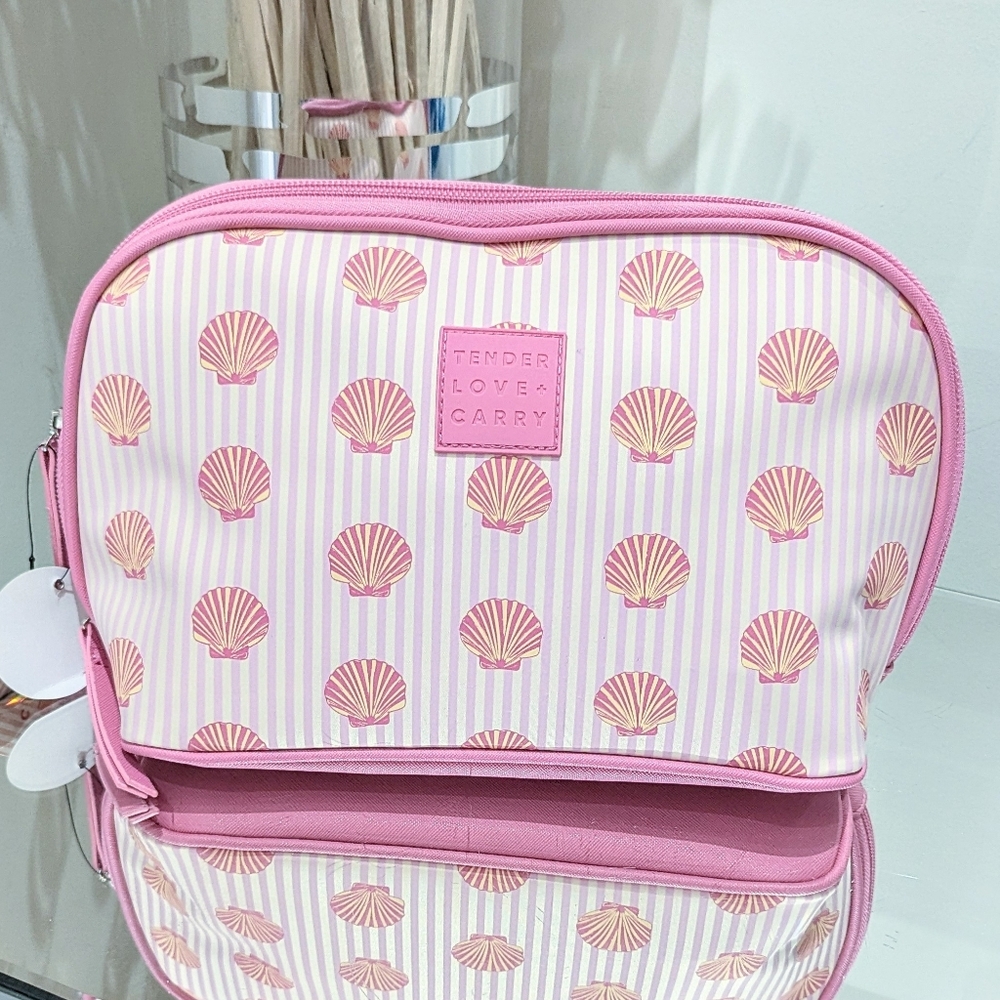 NEW Tender Love + Carry Striped Sea Shell Zip Toiletry Cosmetic Pouch Bag
